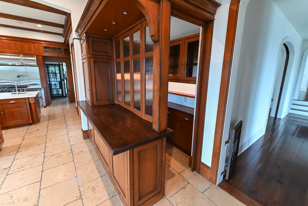 "The Highbury" Traditional Wooden Wet Bar with Sink, Faucet & Wine Cooler
