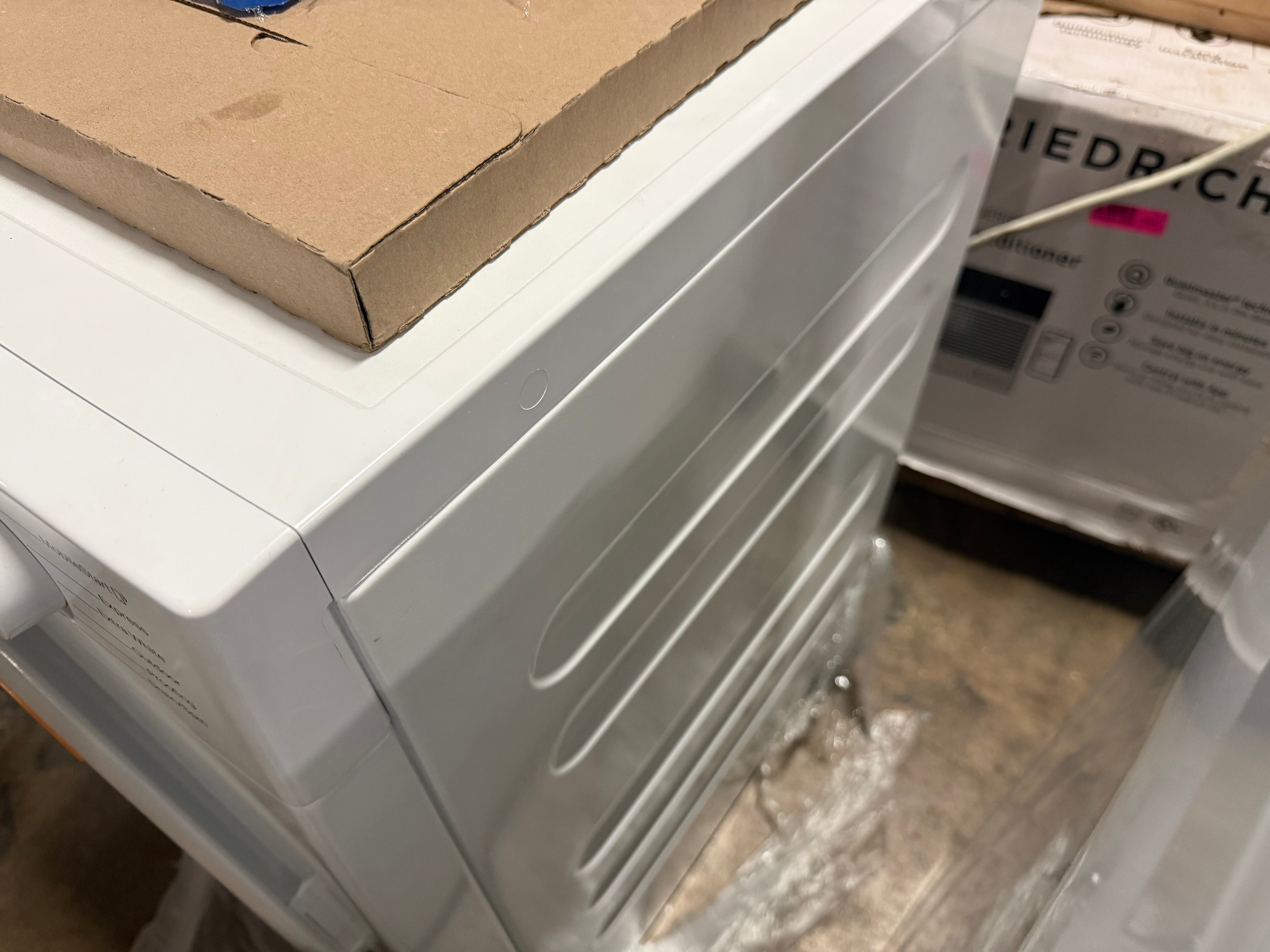 Miele WXD160/TXI680WP 24" Lotus White Laundry Set