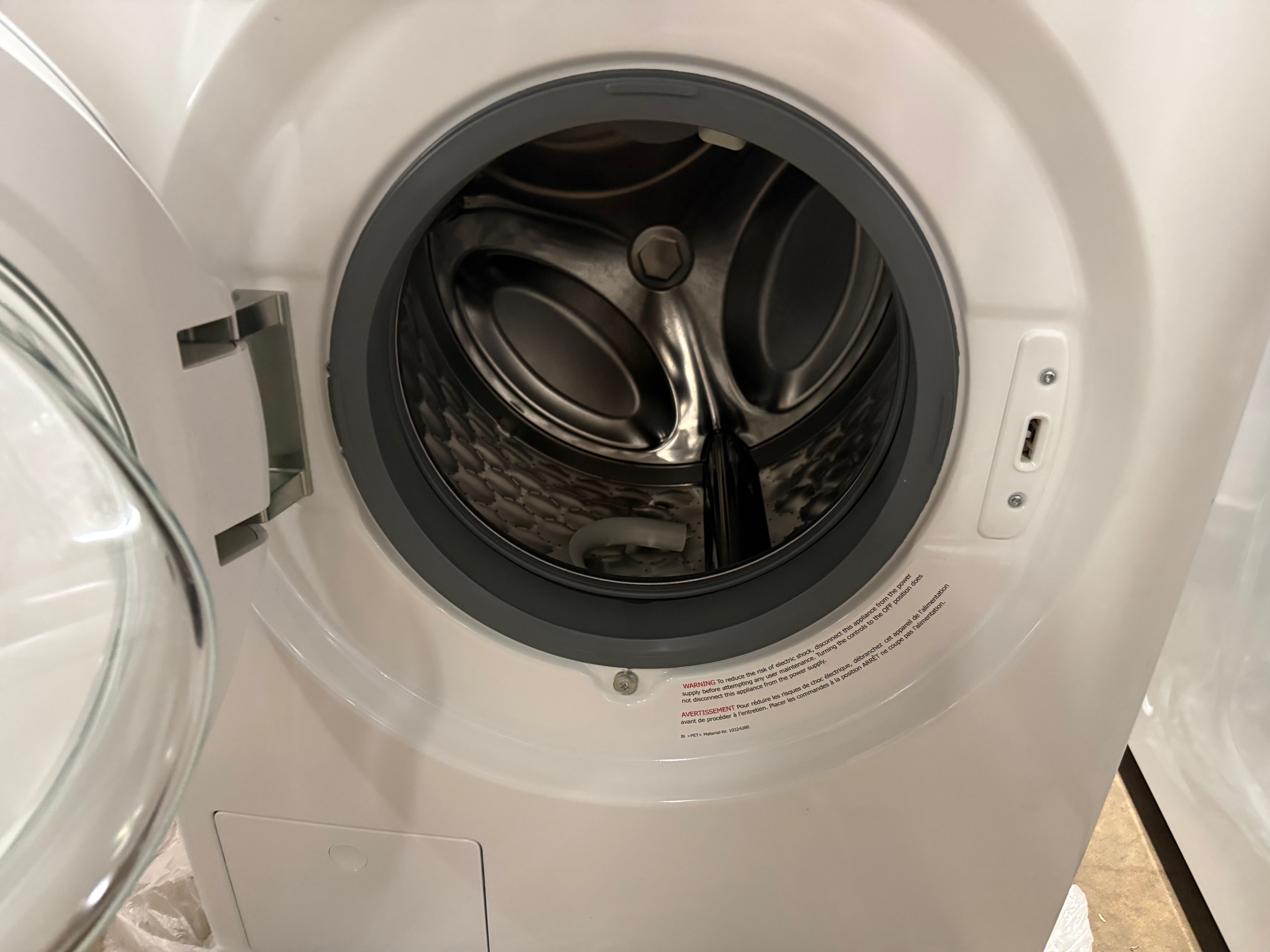 Miele WXD160/TXI680WP 24" Lotus White Laundry Set