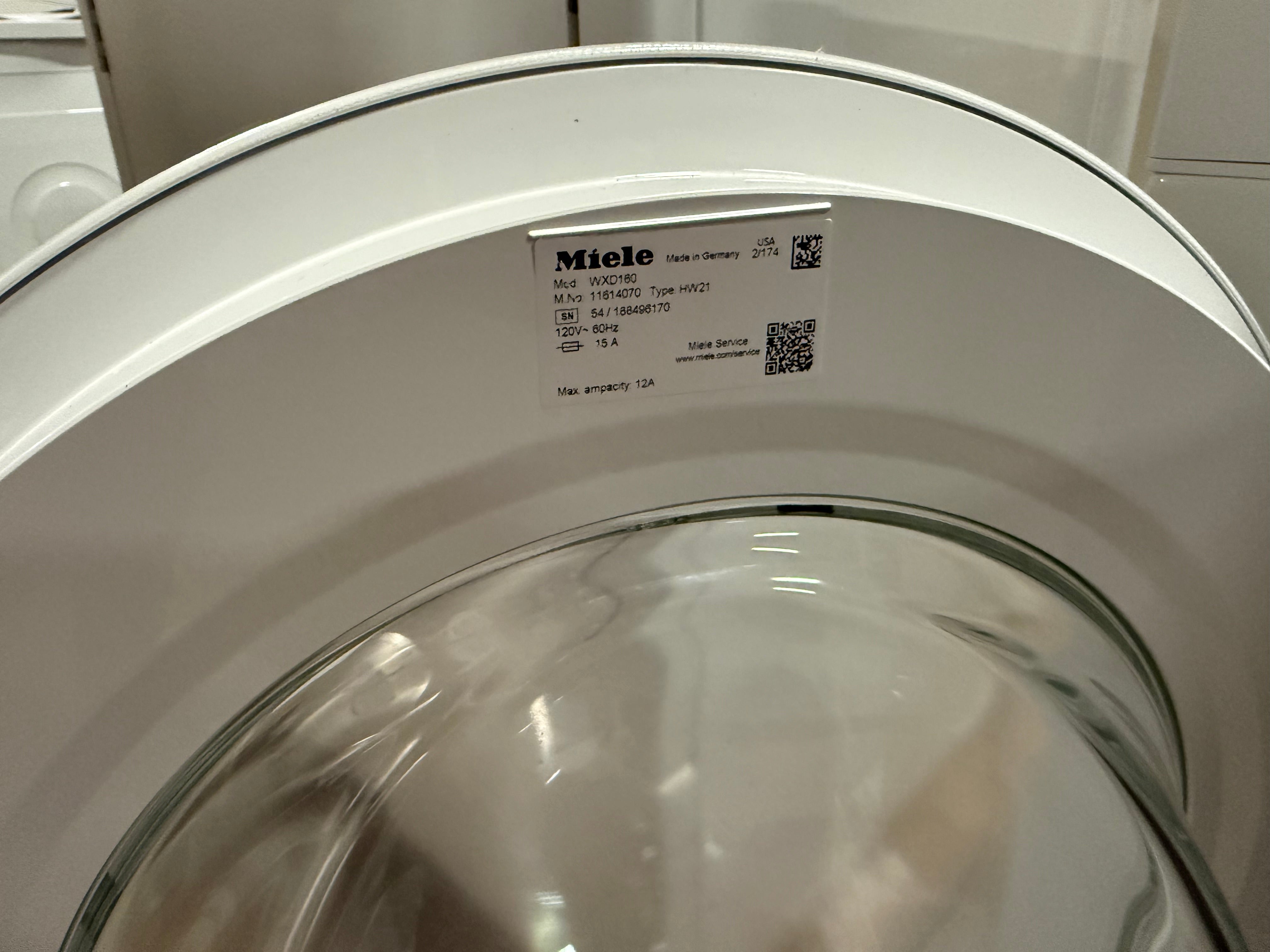 Miele WXD160/TXI680WP 24" Lotus White Laundry Set