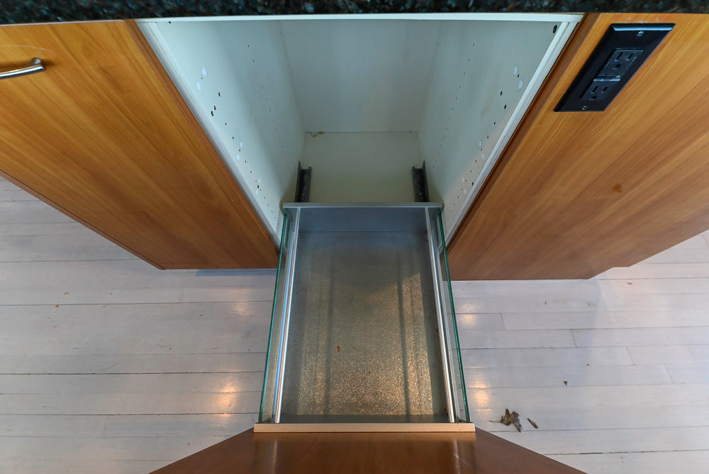 Neff Modern Kitchen with Island and 48" Viking Refrigerator