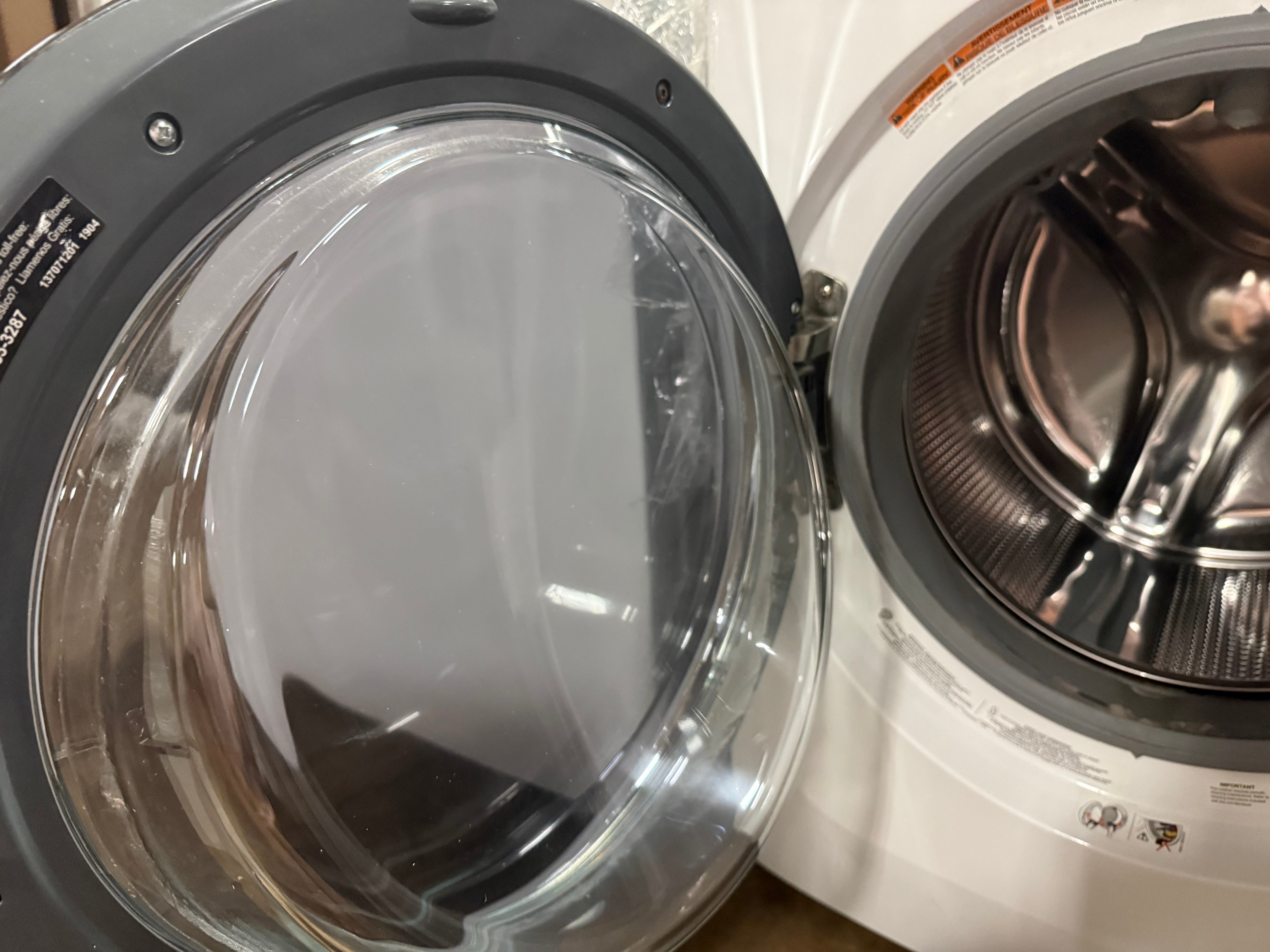 Electrolux 600 Series ELFW7637AW 27" White Front Load Washer