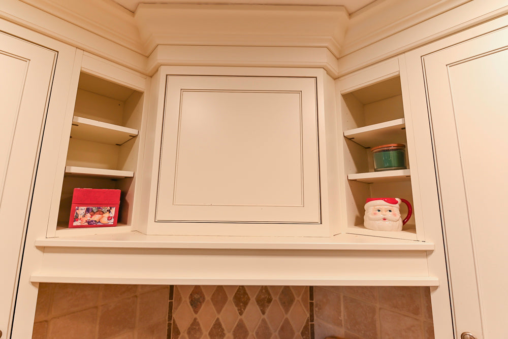 Plain & Fancy White Kitchen with Side Pantry & Appliances