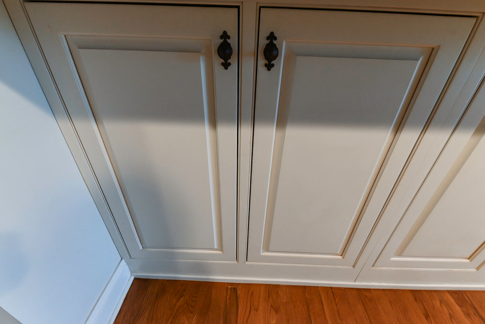 Plain & Fancy White Kitchen with Side Pantry & Appliances
