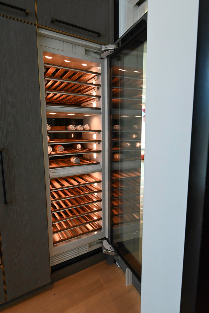 Thomas Juul-Hansen Modern Grey Oak Kitchen with Island & Miele Appliances