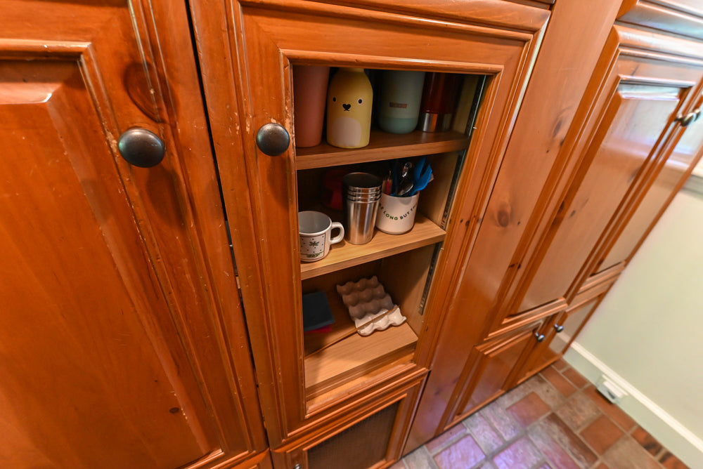 Wood-Mode Traditional Classic Craftsman Kitchen with Appliances