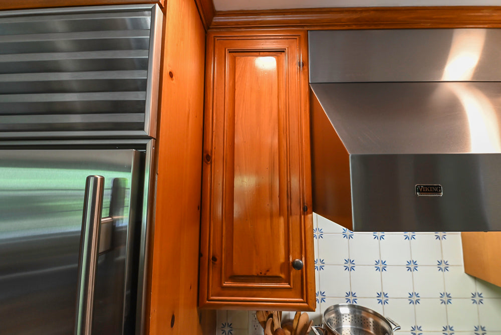 Wood-Mode Traditional Classic Craftsman Kitchen with Appliances