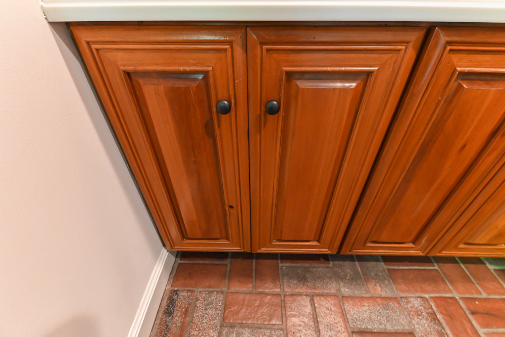 Wood-Mode Traditional Classic Craftsman Butler's Pantry