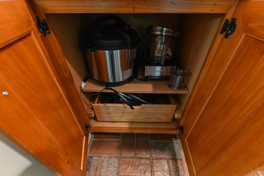 Wood-Mode Traditional Classic Craftsman Butler's Pantry