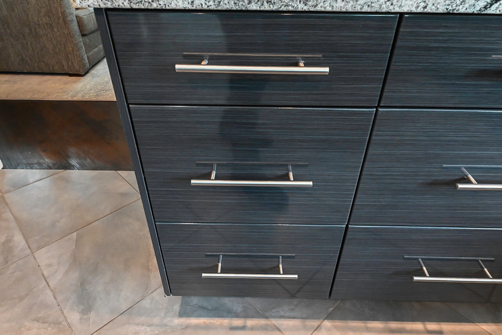 Ultracraft Black Horizontal Grain Thermofoil Modern Kitchen with Appliances
