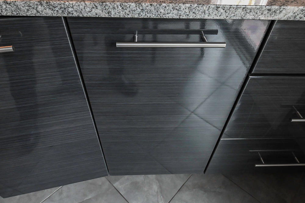 Ultracraft Black Horizontal Grain Thermofoil Modern Kitchen with Appliances