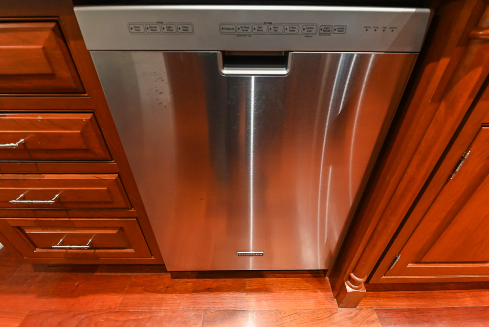 Plain & Fancy Traditional Craftsman Wood Kitchen with Island & Appliances