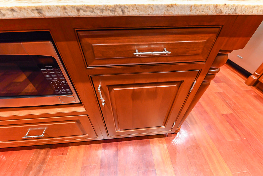 Plain & Fancy Traditional Craftsman Wood Kitchen with Island & Appliances