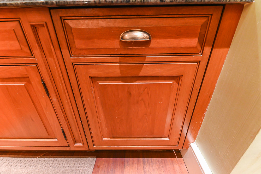 Premier Traditional Classic Wood Kitchen with Island & 60" Wolf Range