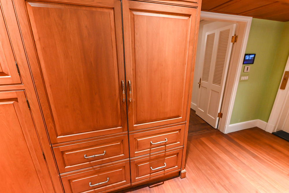 Premier Traditional Classic Wood Kitchen with Island & 60" Wolf Range
