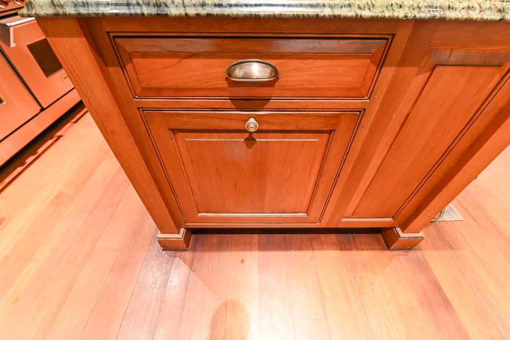 Premier Traditional Classic Wood Kitchen with Island & 60" Wolf Range