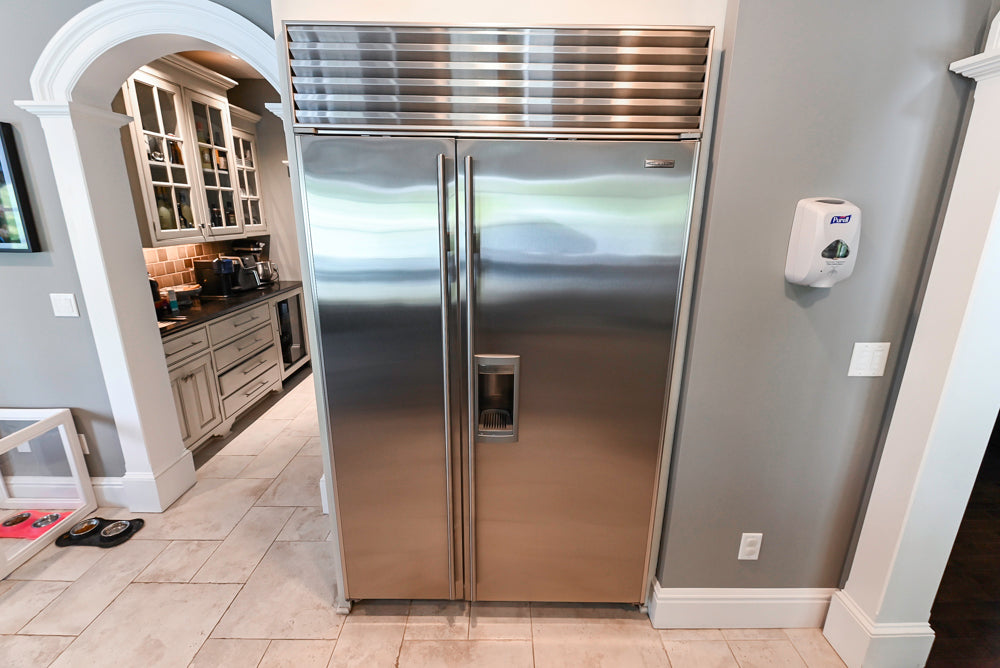 “The Abernathy” Grand Off White Kitchen with Island and Appliances