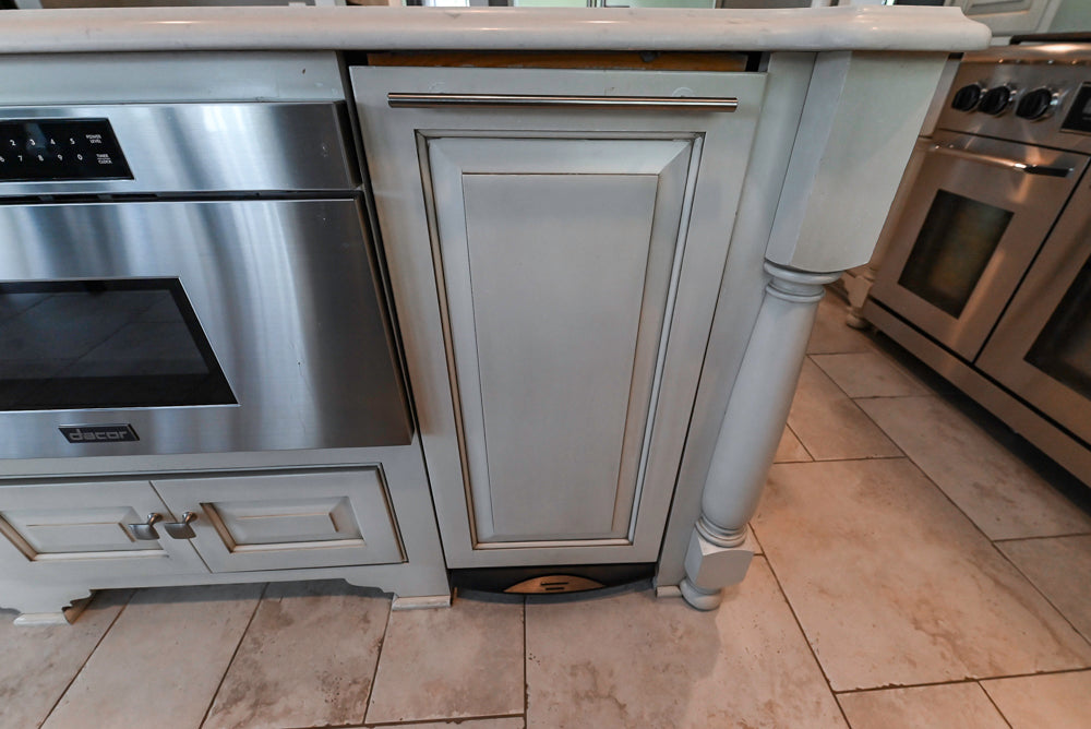 “The Abernathy” Grand Off White Kitchen with Island and Appliances