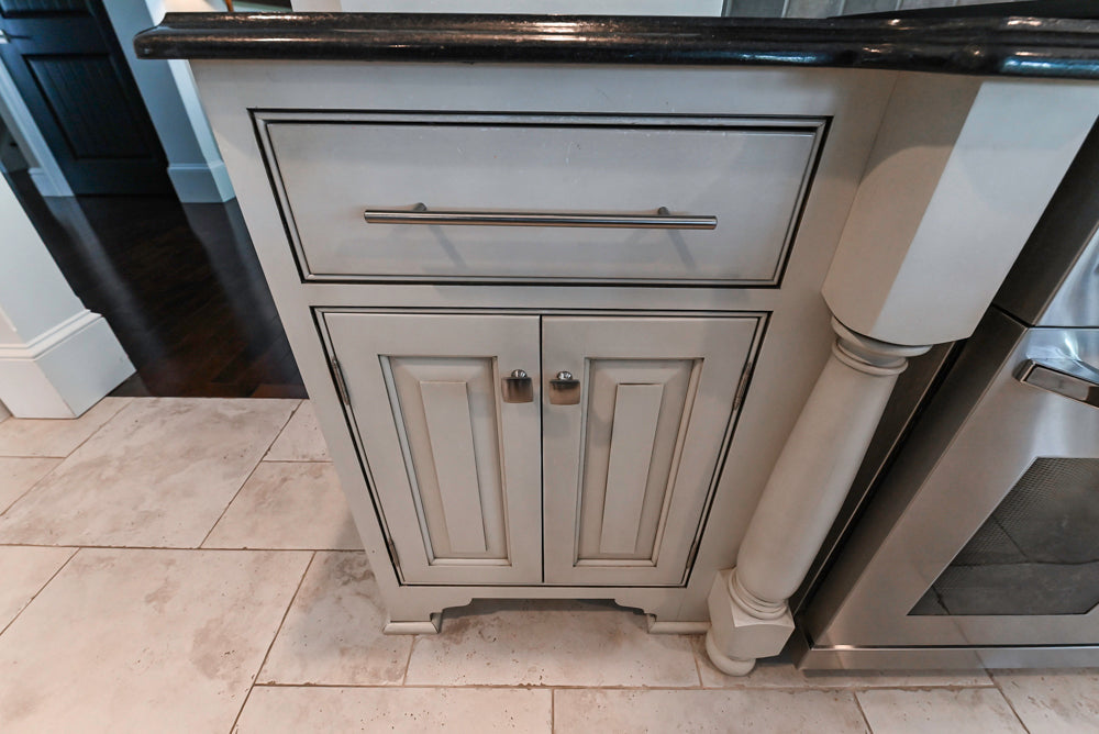 “The Abernathy” Grand Off White Kitchen with Island and Appliances