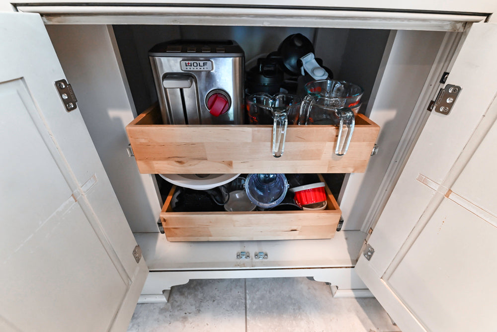 “The Abernathy” Grand Off White Kitchen with Island and Appliances
