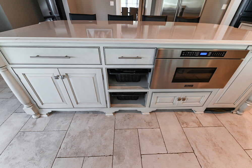 “The Abernathy” Grand Off White Kitchen with Island and Appliances