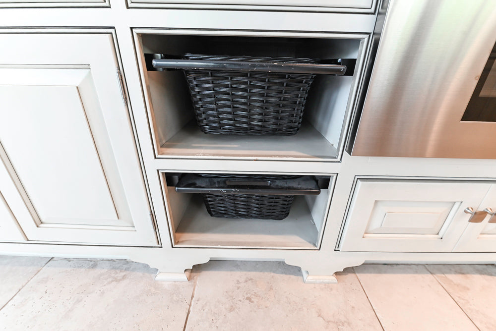 “The Abernathy” Grand Off White Kitchen with Island and Appliances