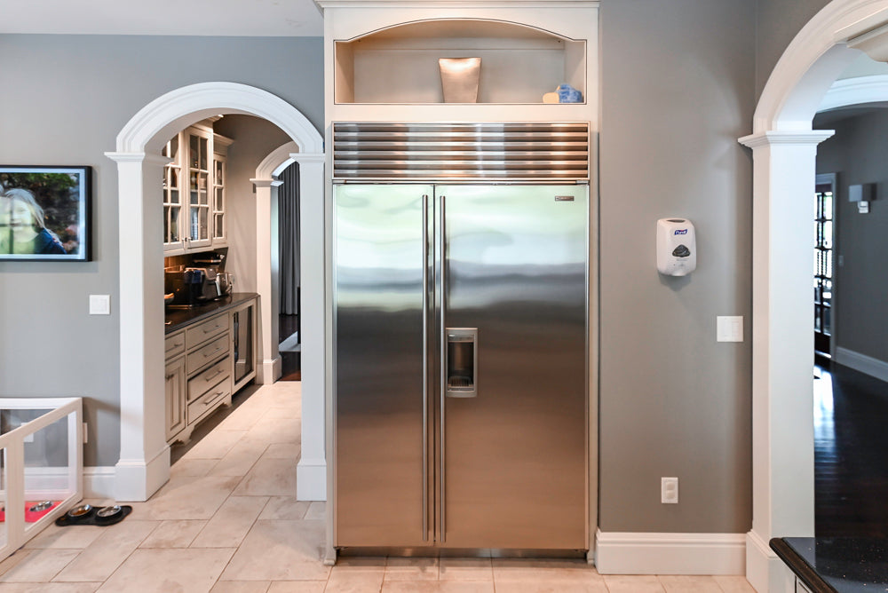 “The Abernathy” Grand Off White Kitchen with Island and Appliances