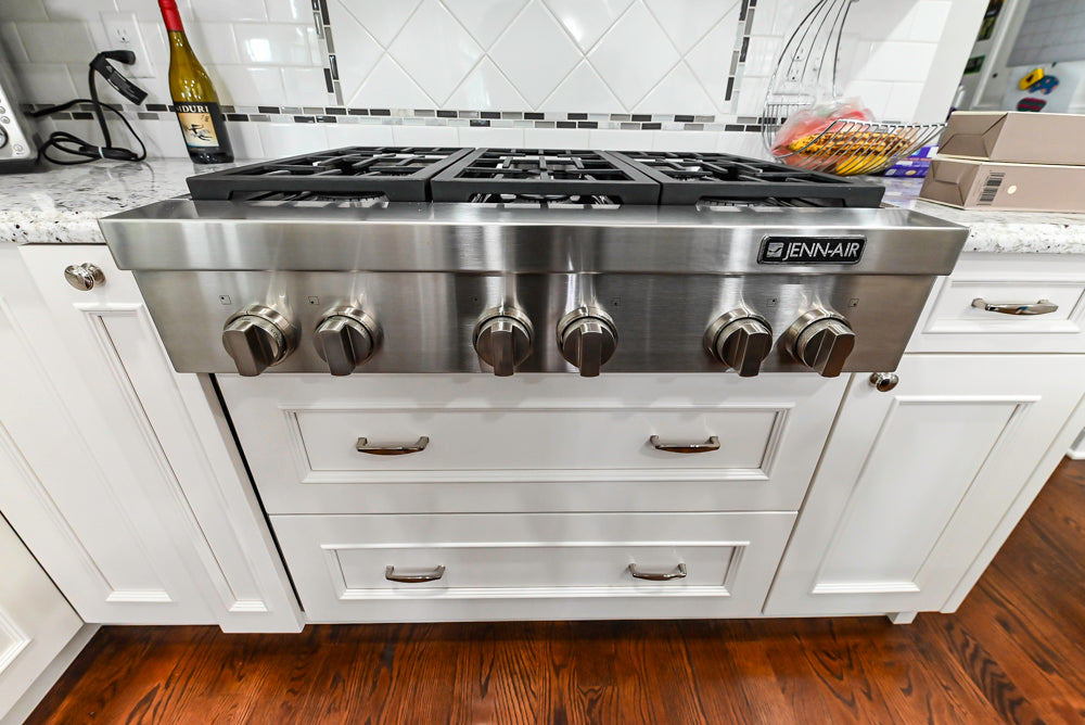 St. Martin Traditional Off-White Kitchen with Island & JennAir Appliances