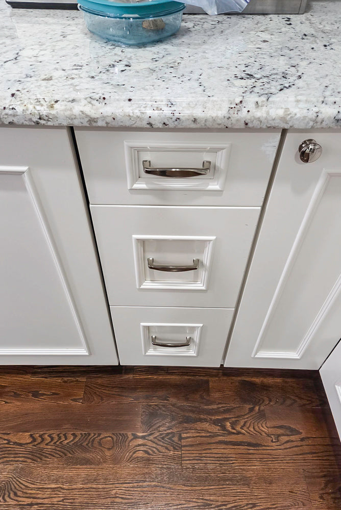 St. Martin Traditional Off-White Kitchen with Island & JennAir Appliances