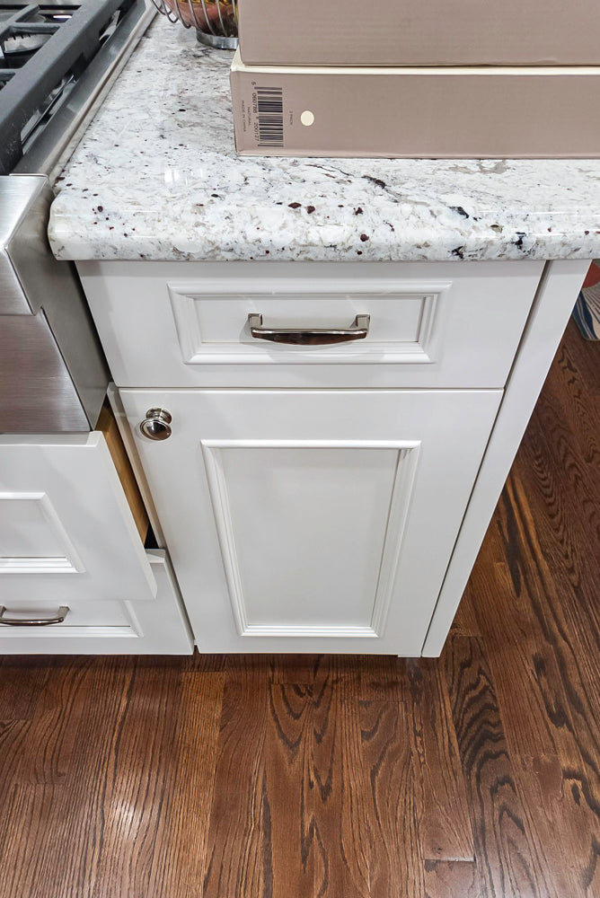 St. Martin Traditional Off-White Kitchen with Island & JennAir Appliances