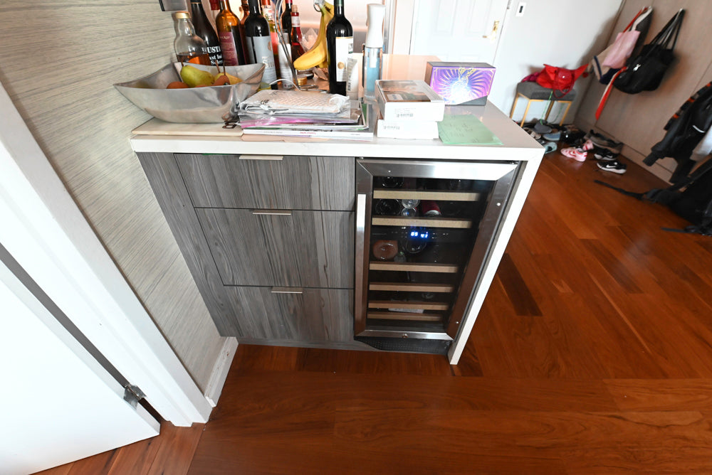 Miralis Modern Grey Two-Textured Kitchen with Viking Range