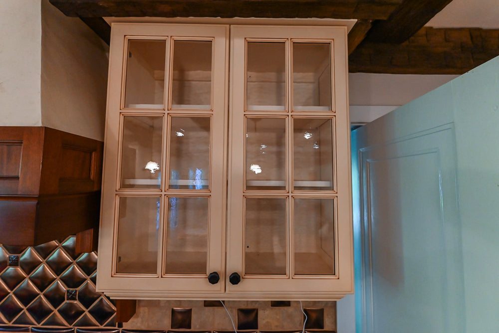 “The Henderson” Traditional Two-Tone Wooden Kitchen with Island & Appliances