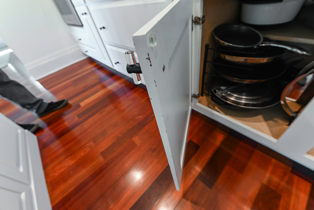 "The Kensington" Traditional White Kitchen with Island & Appliances