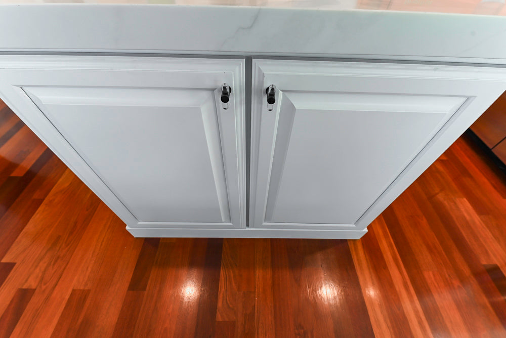 "The Kensington" Traditional White Kitchen with Island & Appliances