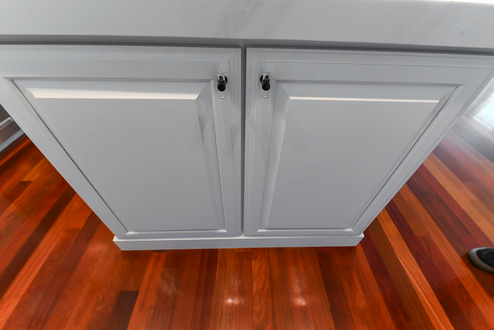"The Kensington" Traditional White Kitchen with Island & Appliances