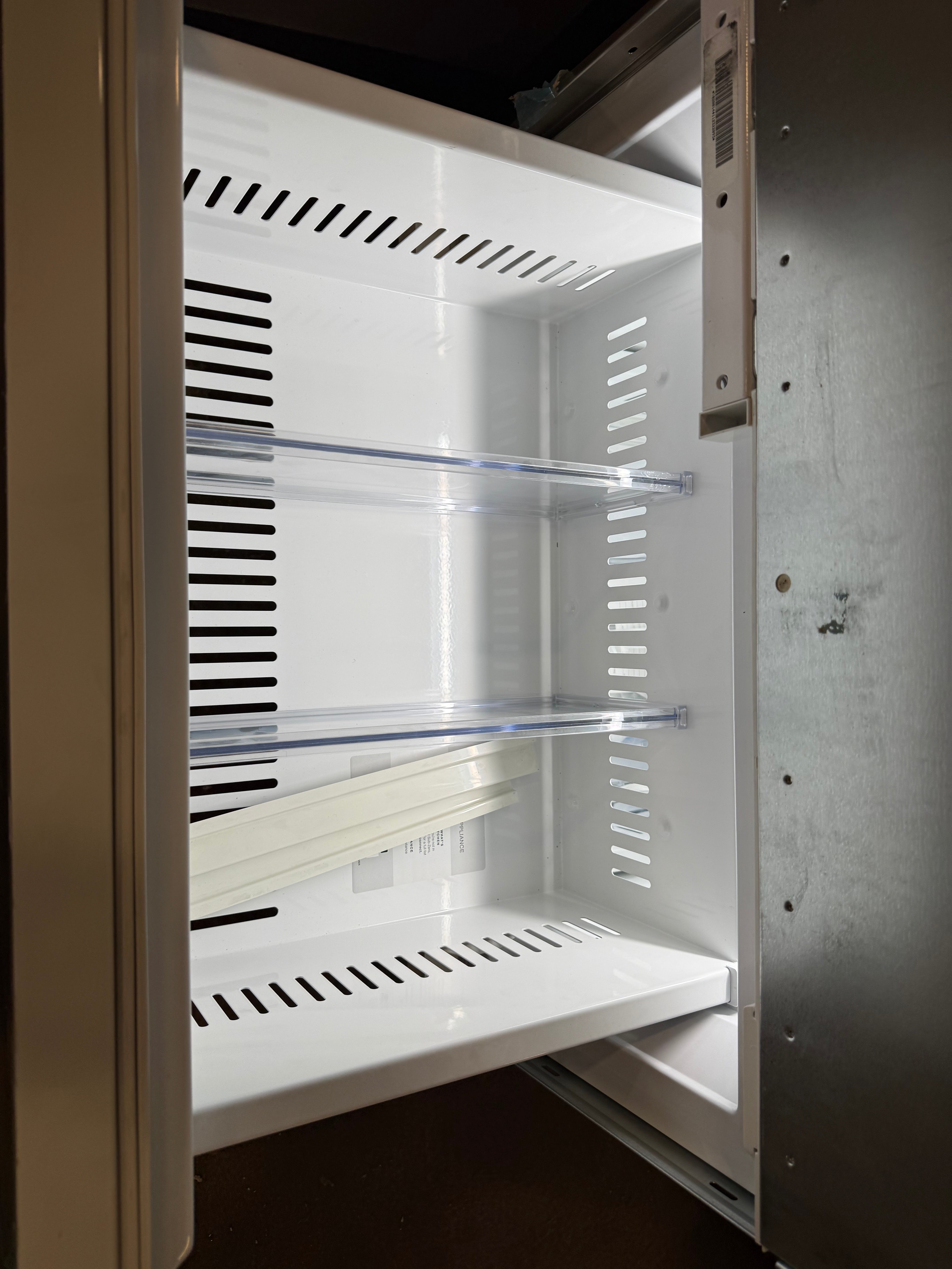 Sub-Zero DET3050CI/L 30" Panel Ready Bottom Freezer Refrigerator