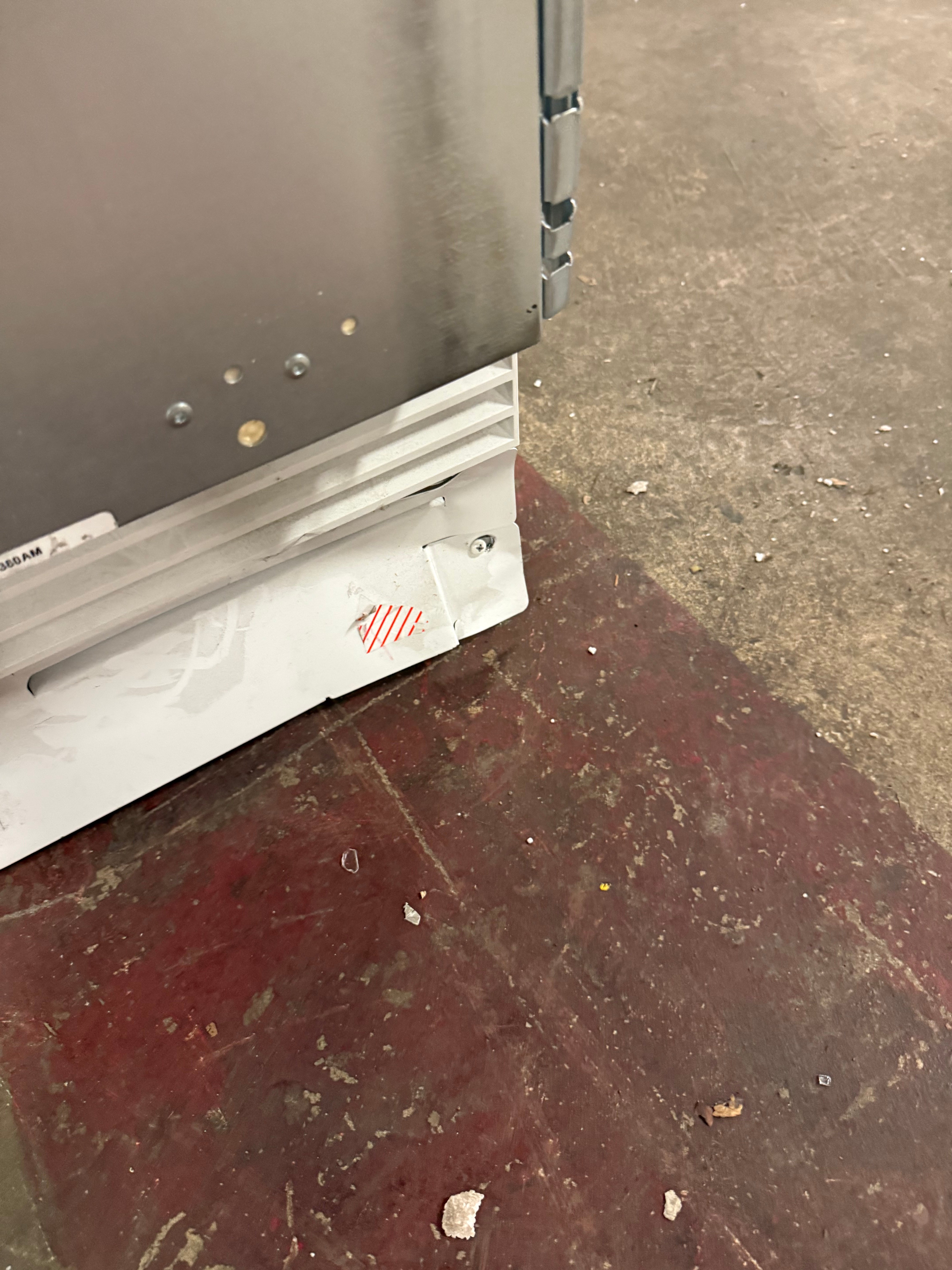 Sub-Zero DET3050CI/L 30" Panel Ready Bottom Freezer Refrigerator