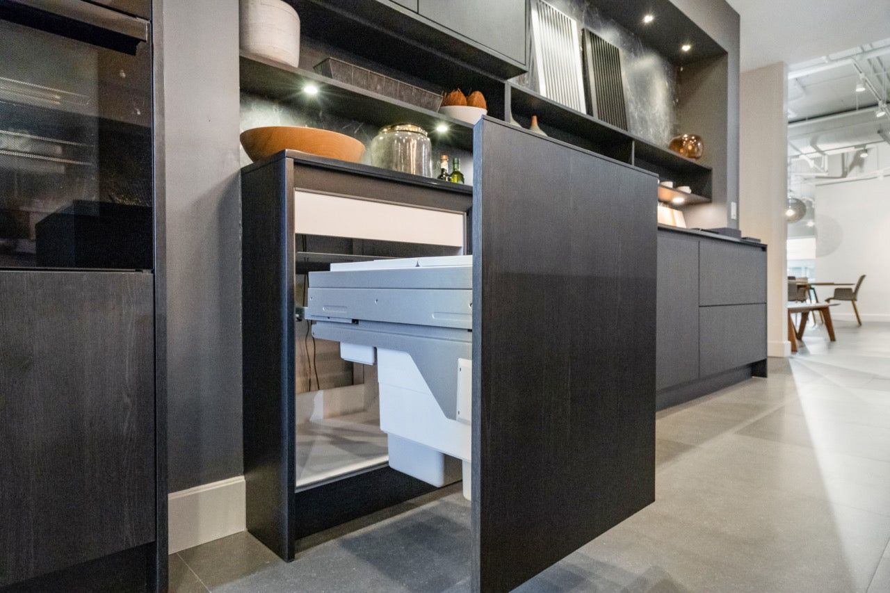 SieMatic Modern Black Kitchen with Island & Miele Appliances