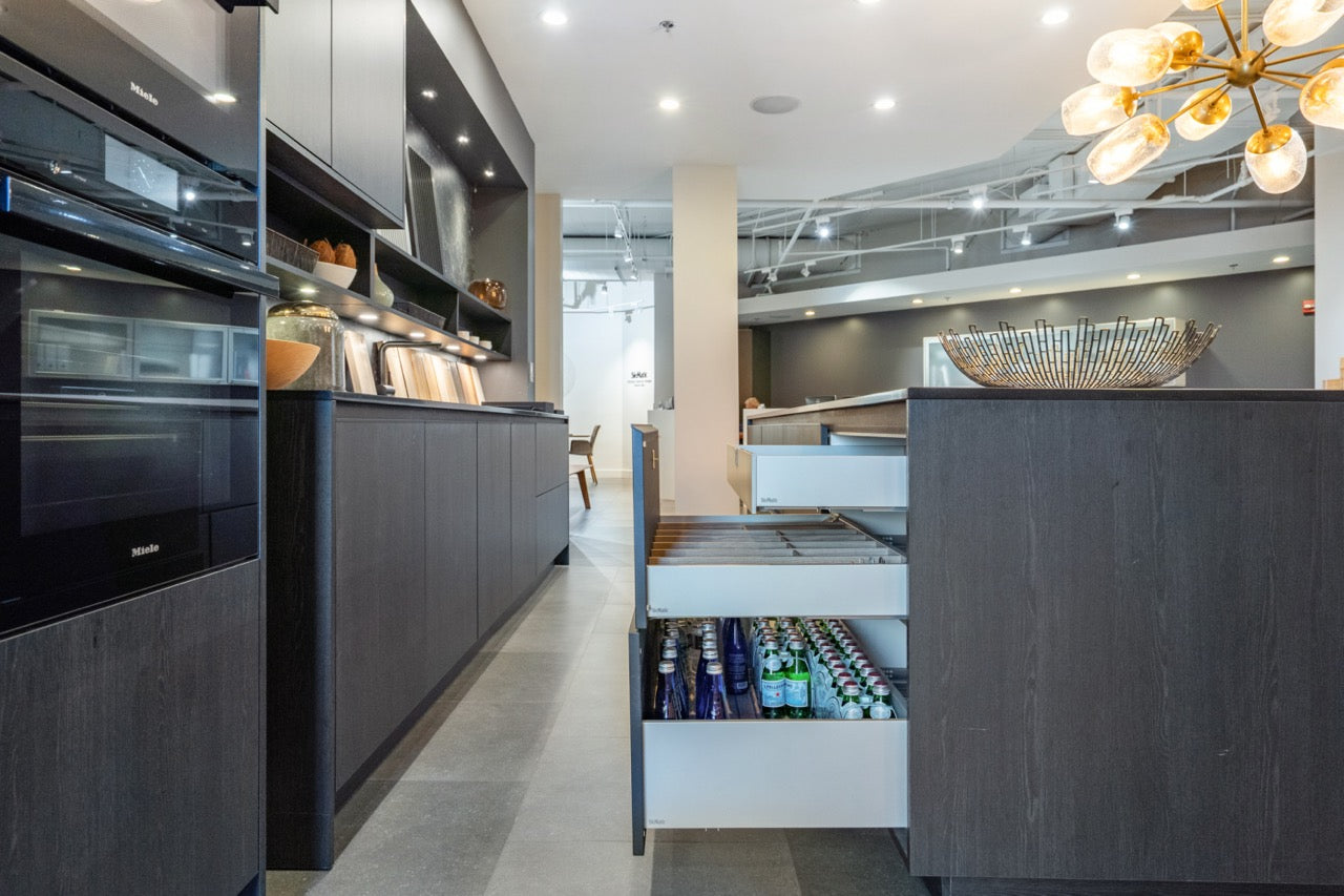 SieMatic Modern Black Kitchen with Island & Miele Appliances