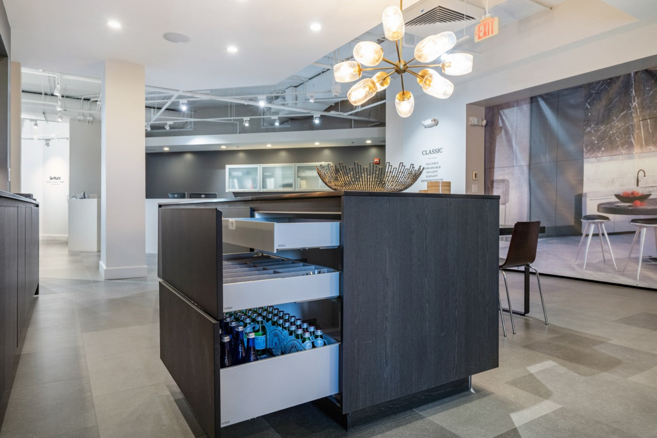 SieMatic Modern Black Kitchen with Island & Miele Appliances