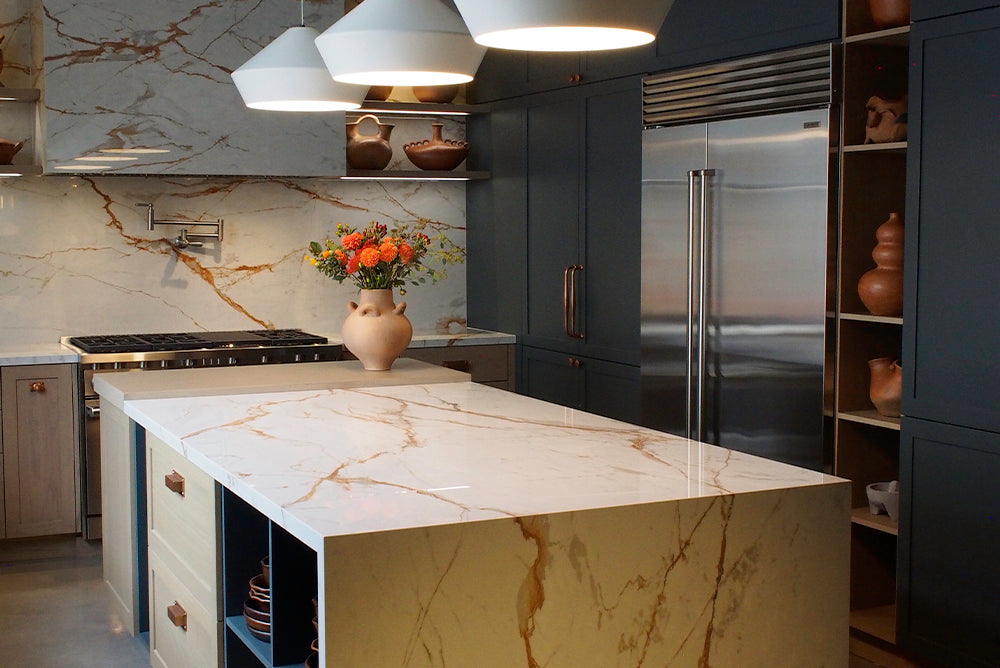 Albero Comodoro Green & Oak Veneer Kitchen with Wolf & Sub-Zero Appliances