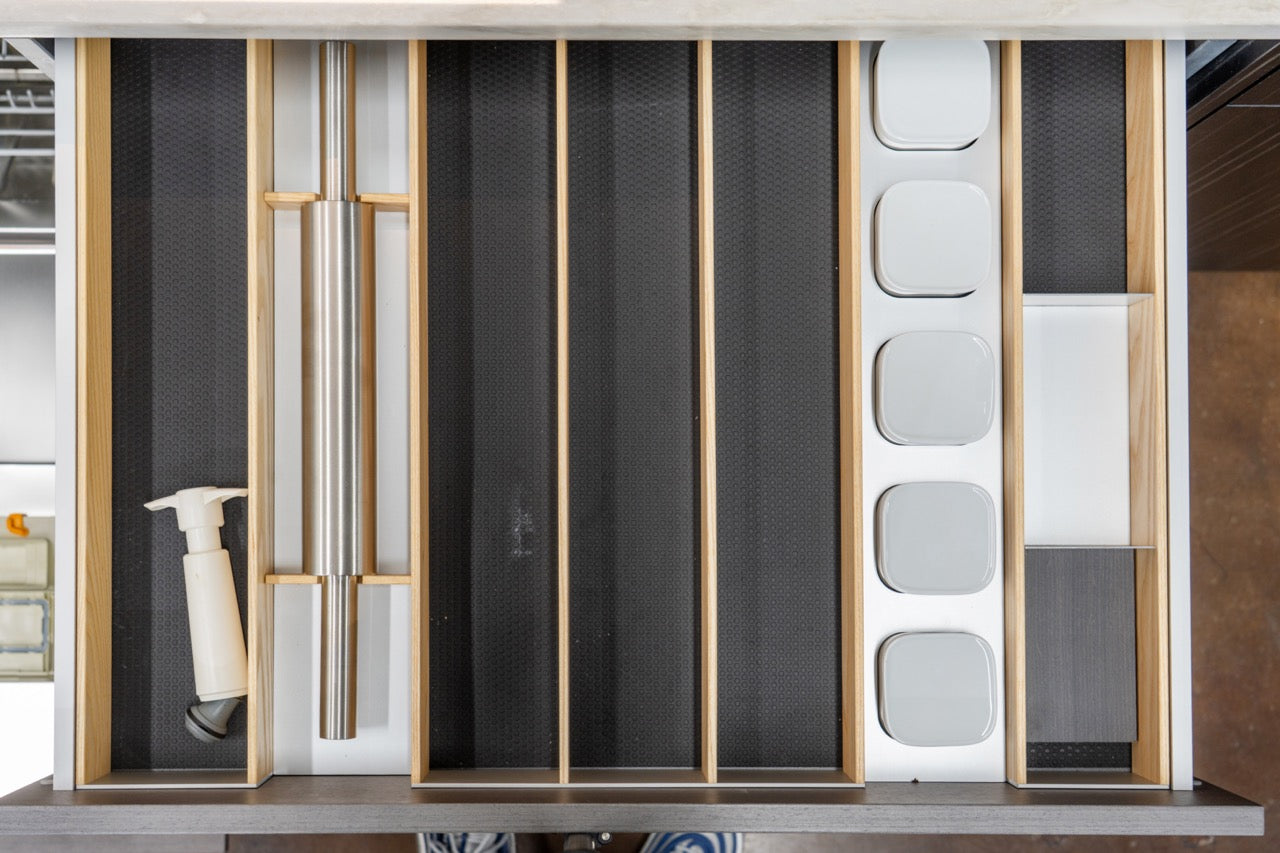 eggersmann Vancouver Wood Veneer Modern Kitchen with Waterfall Island & Miele Appliances