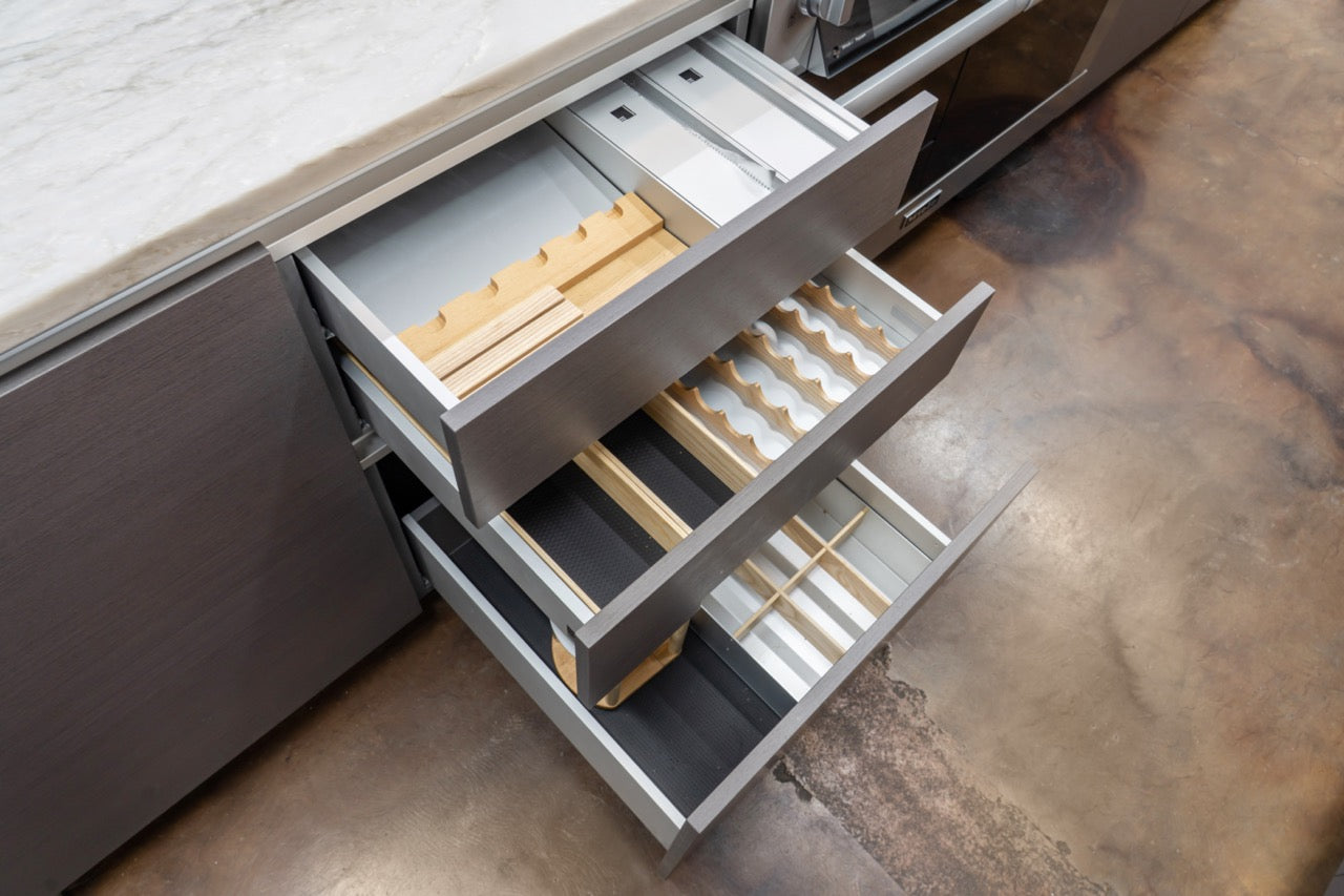eggersmann Vancouver Wood Veneer Modern Kitchen with Waterfall Island & Miele Appliances