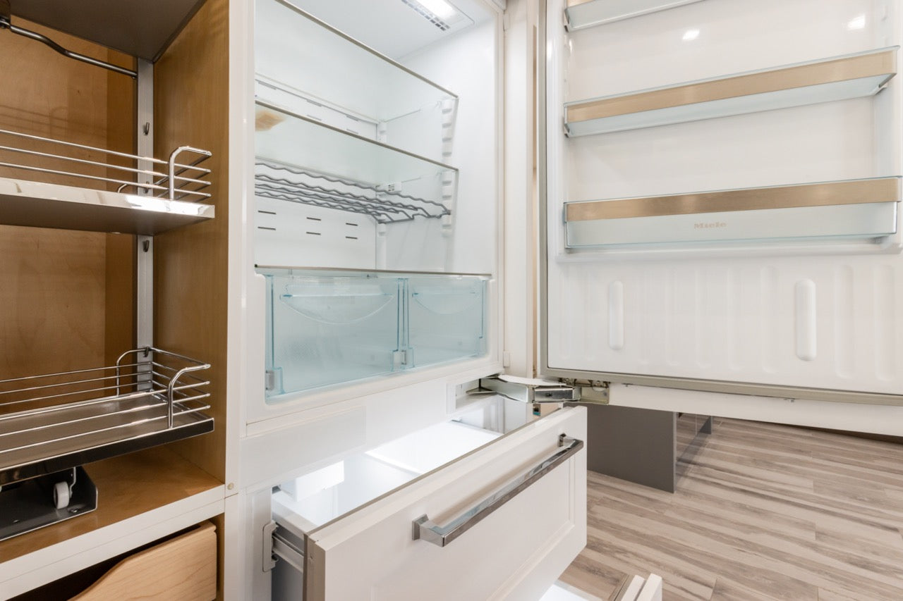 Irpinia Transitional White Kitchen with Island, Quartz Countertops and Miele Appliances