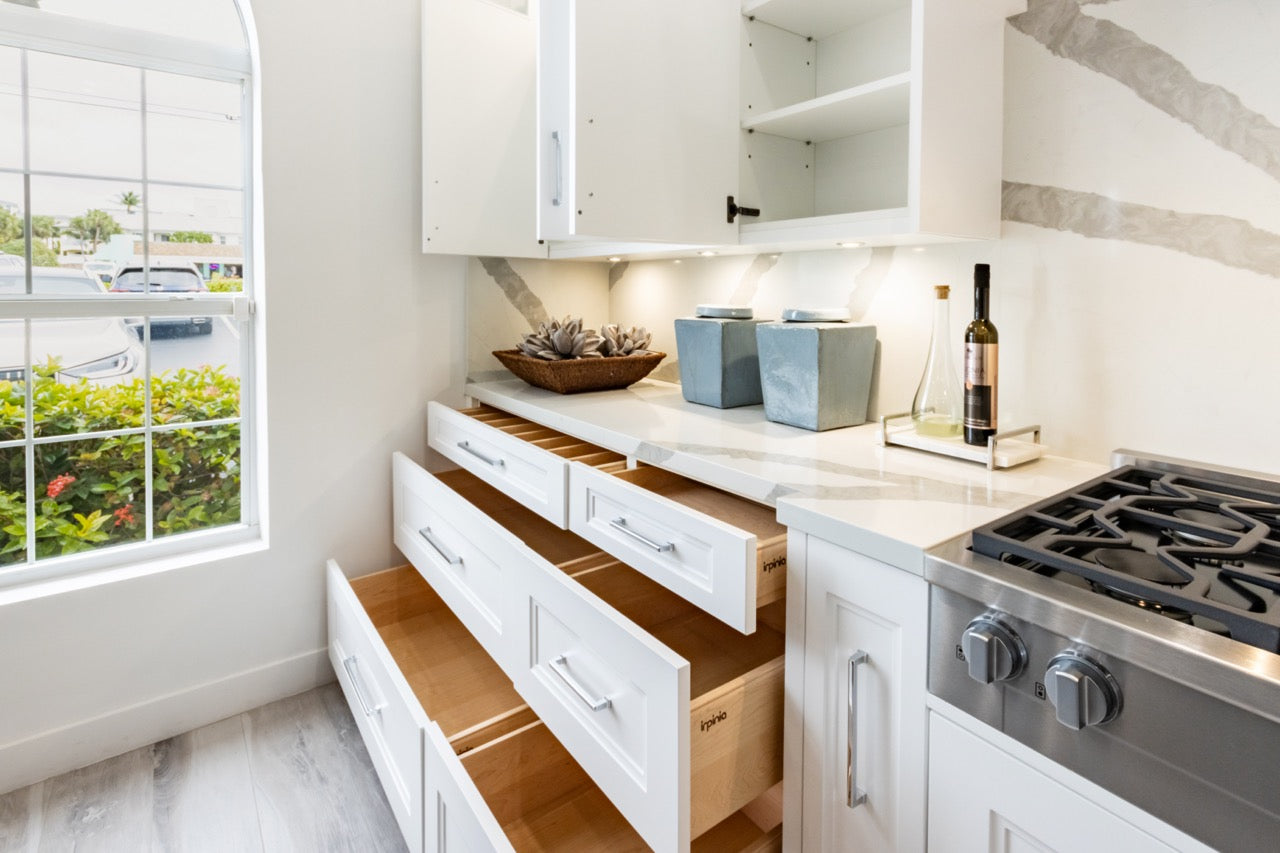 Irpinia Transitional White Kitchen with Island, Quartz Countertops and Miele Appliances