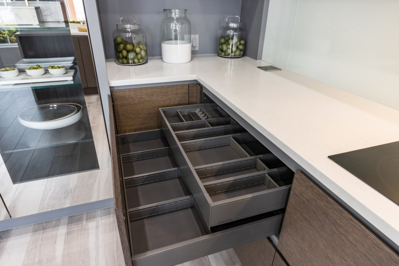 Irpinia Modern Glossy Grey & Matte Wood Veneer Butler's Pantry with Quartz Countertops and Miele Appliances
