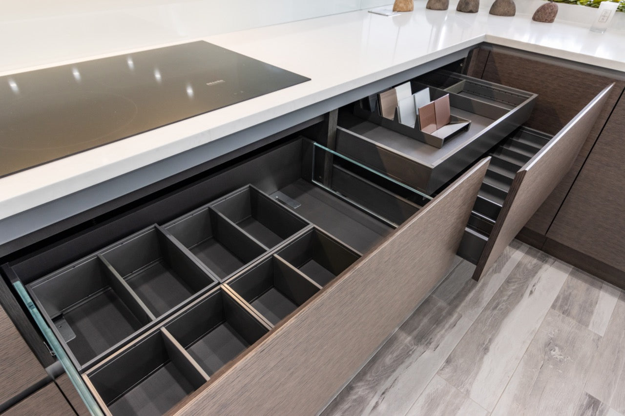 Irpinia Modern Glossy Grey & Matte Wood Veneer Butler's Pantry with Quartz Countertops and Miele Appliances