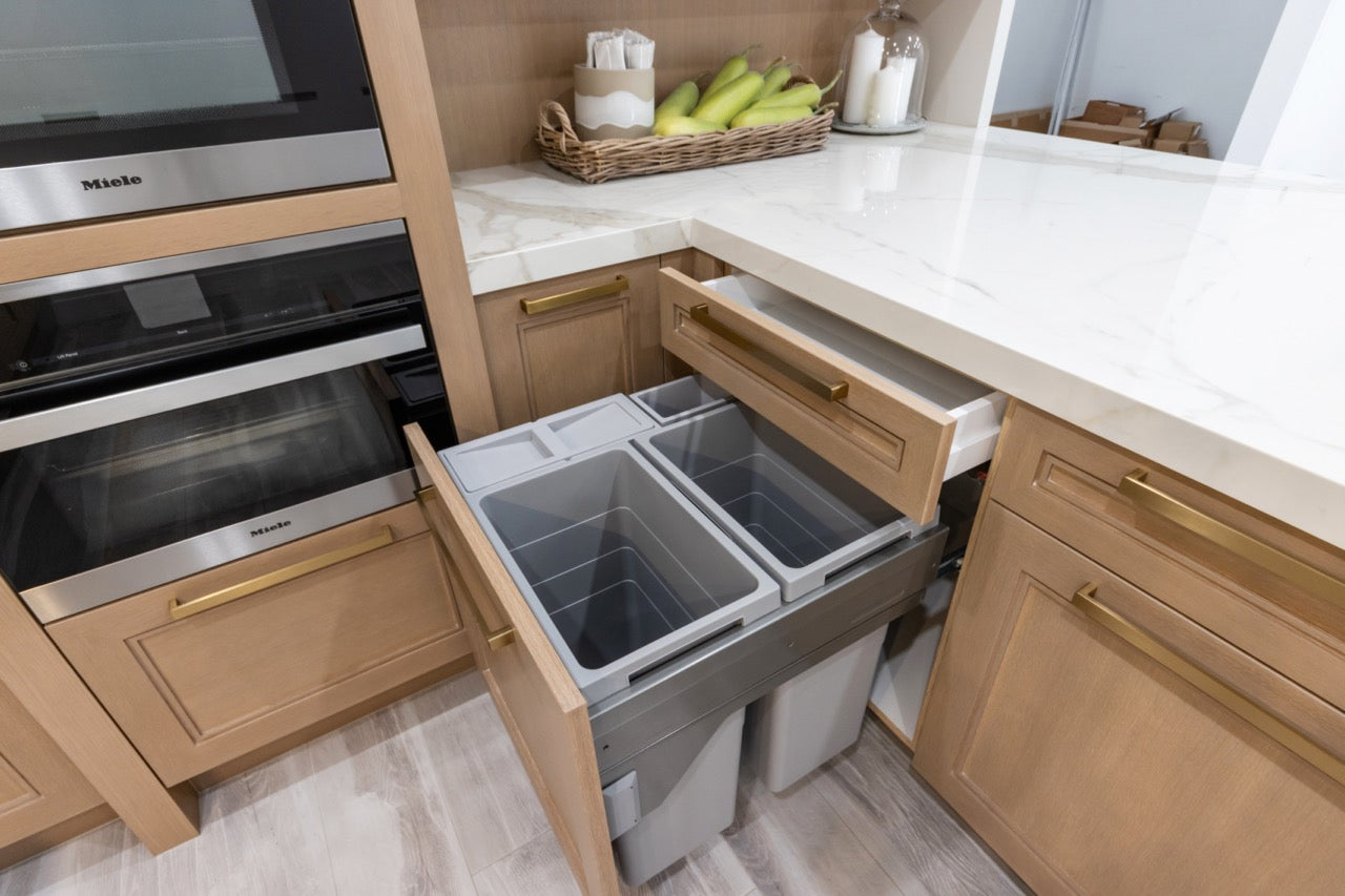 Irpinia Transitional White & Oak Kitchen with Quartz Countertops and Miele Appliances