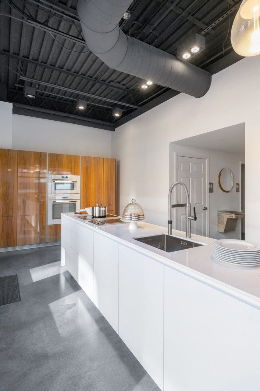 Poggenpohl Segmento Modern White & Wood Veneer Kitchen with Miele Appliances