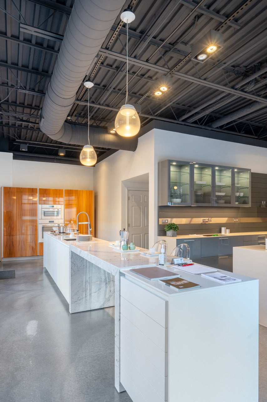 Poggenpohl Segmento Modern White & Wood Veneer Kitchen with Miele Appliances